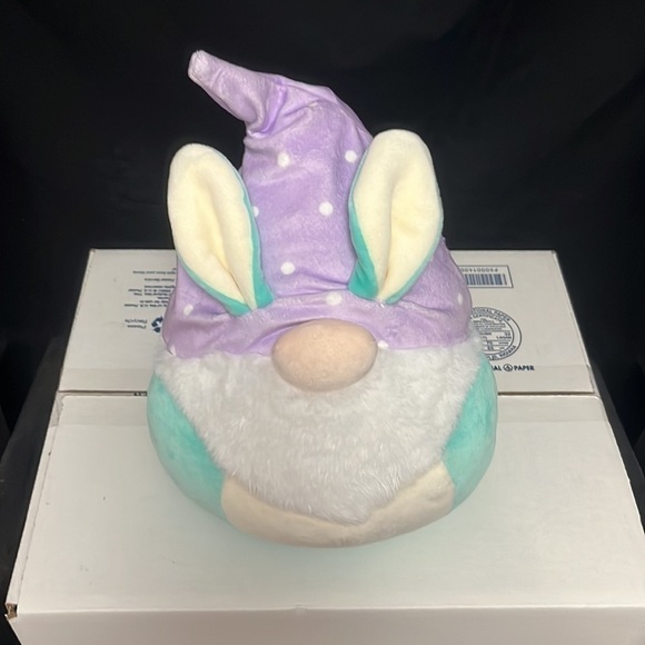 Squishmallow- MADDOX the gnome with bunny ears Squishmallow plushy - Picture 2 of 5
